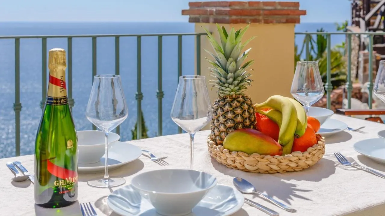 Villa Casa Ventanas Al Mediterraneo Nerja By Ruralidays Spagna